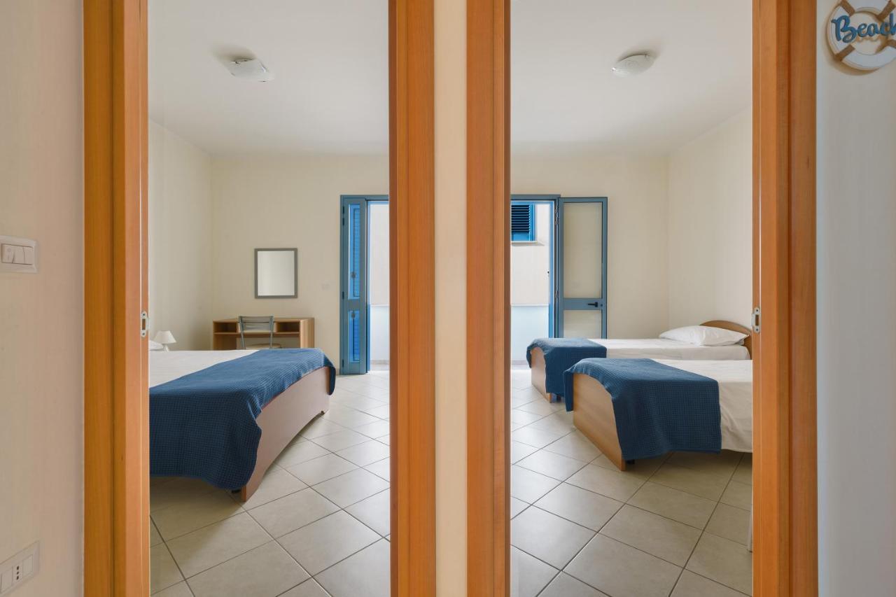 L'Attico Di Apartment ลิโด มารีนี ภายนอก รูปภาพ